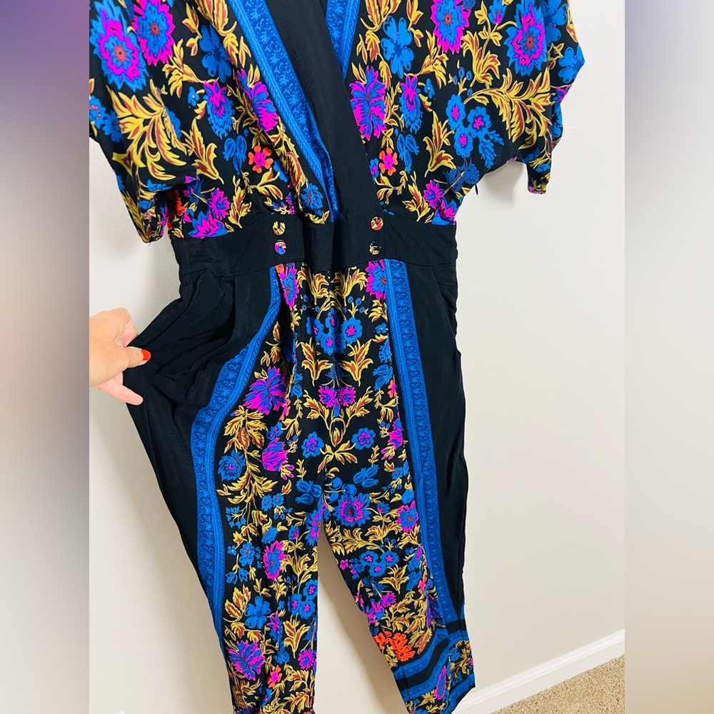 Anthropologie ETT:TWA Scarf Print Jumpsuit – Size 6 - Picture 3 of 16